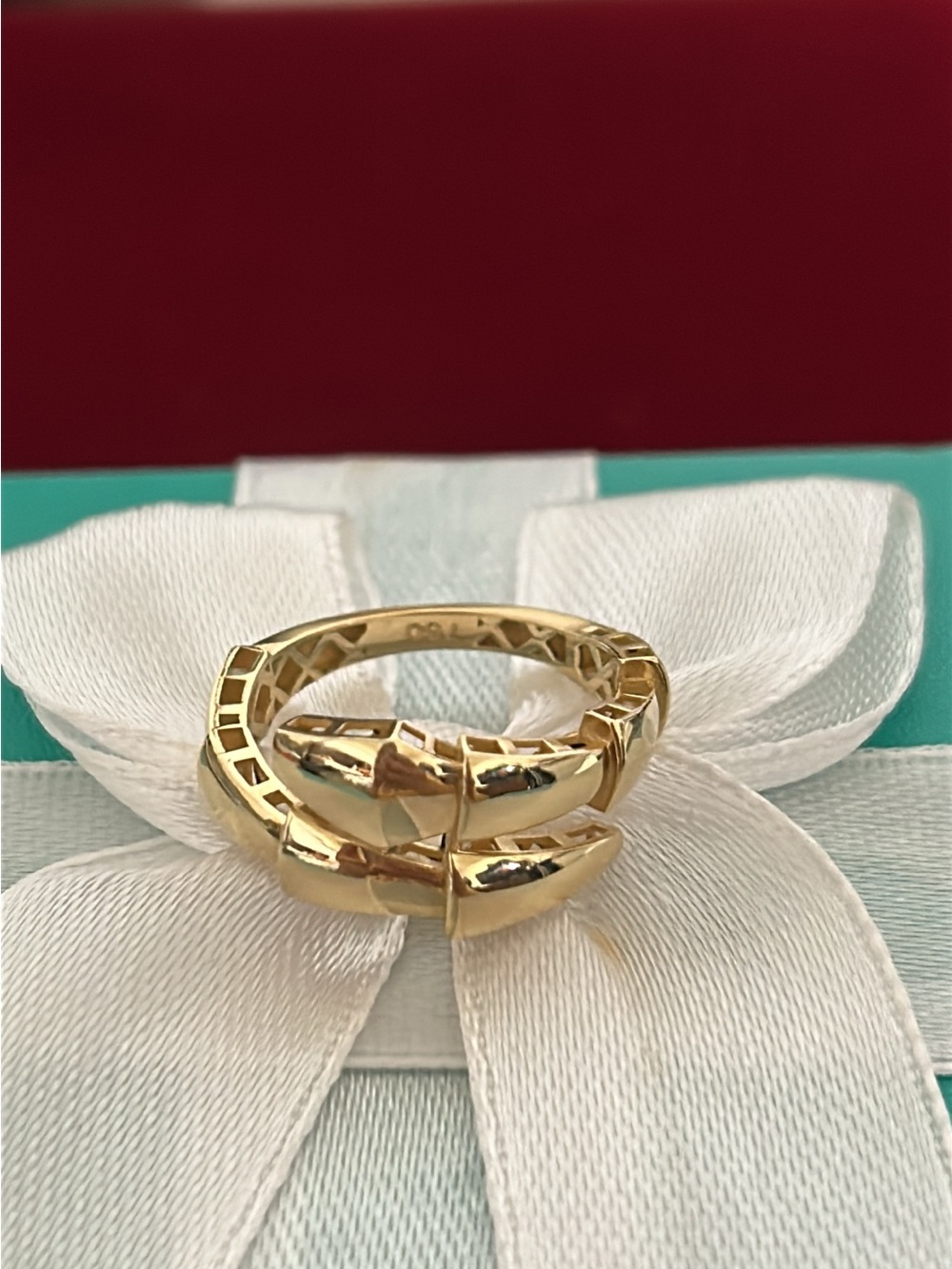 18k Gold-Tone Spiral ring size 6.5